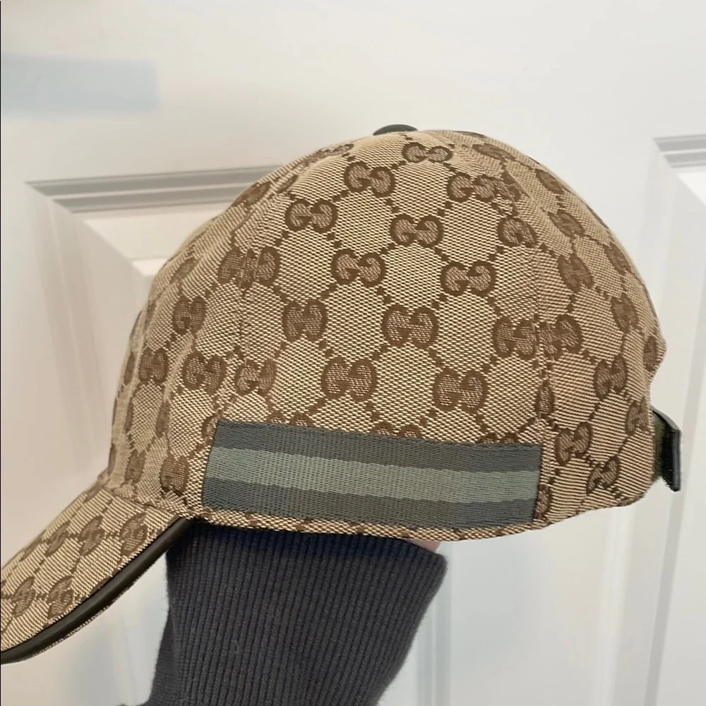 Gucci Monogram Cap - Picture 4 of 5